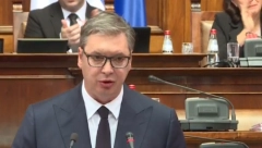 NEPRISTOJNOST I DOBACIVANJE OPOZICIJE NE MOŽE ME POREMETITI Vučić: Naš narod će moći da vidi ko je šta uradio na KiM!