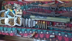 ZAPLENJEN ARSENAL ORUŽJA NA PALILULI U kući čuvao čak i zolju!