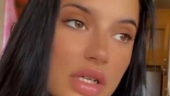 BARBARA BOBAK NA METI MANIJAKA! Pevačica se oglasila, pa podelila poruke koje dobija, nije mogla više da ćuti (FOTO)