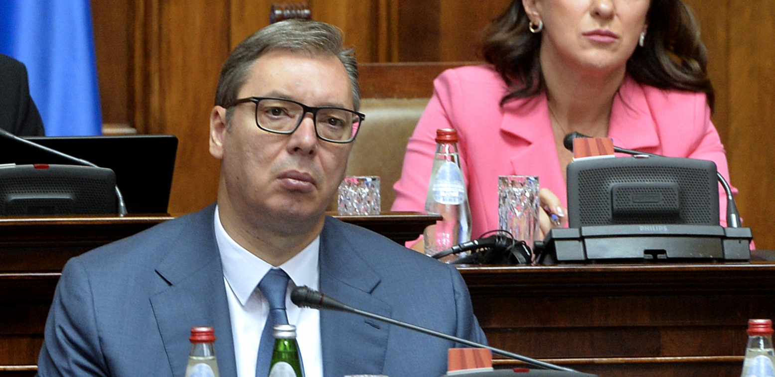12 SATI BEZ PAUZE Vučić drugi dan odgovara poslanicima, bez sekunde pauze