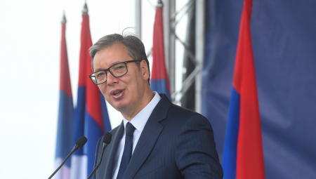 VUČIĆ SPREMAN ZA BORBU U NJUJORKU "Za 14 ili 15 sati možete mnogo toga da uradite, ali kada radite, a ne sedite u kafiću i tvitujete"