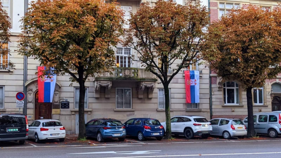 DAN SRPSKOG JEDINSTVA, SLOBODE I NACIONALNE ZASTAVE Centralna manifestacija u Nišu, Vučić građanima uputio posebnu čestitku
