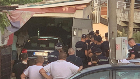 NOŽ POD GRLOM, PREGOVORI U TOKU Novi detalji drame u Beogradu, ćerka otetog na licu mesta (FOTO/VIDEO)