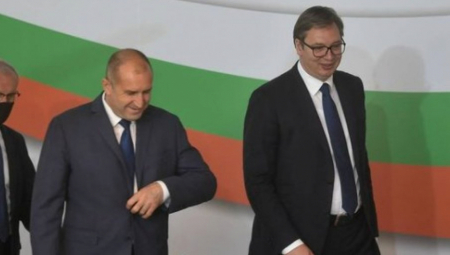 VUČIĆ SA PREDSEDNIKOM BUGARSKE Prihvatio poziv da učestvuje u ceremoniji otvaranja gasnog interkonektora između Bugarske i Grčke