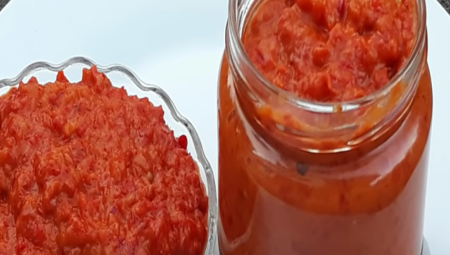 RECEPT ZA NAJBOLJI LESKOVAČKI AJVAR: Na pola kuvanja obavezno dodajte ovaj sastojak