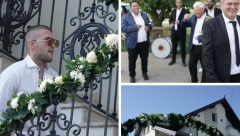 TITEL JE SPREMAN ZA SVADBU BOJANE I MIRKA Okićen svaki detalj vile Rodića, Nataša je prva stigla, a tu je i tast Bogdan sa konjima (FOTO)