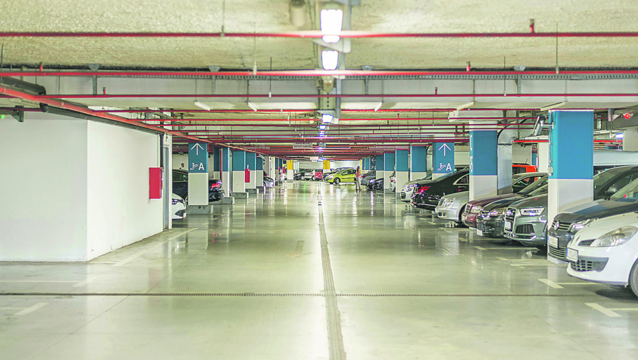 VIC DANA Muškarci su kao mesto za parking...