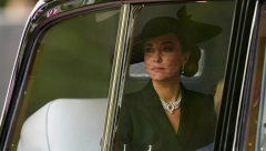 SKANDALOZNI SNIMAK PRINCEZE OD VELSA Da je Megan Markl ovo uradila na sahrani, bila bi "razapeta" u javnosti
