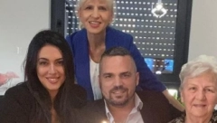 OKUPIO CELU PORODICU Bane Čolak objavio fotografiju i sve oduševio, svi su tu, a prisutna je i ona (FOTO)