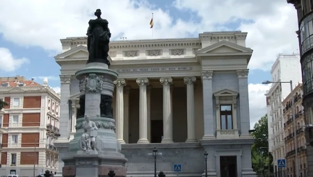 ŠPANIJA GORI! Tek slede dani sa tropskim temperaturama, zbog suše nema vode