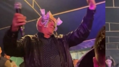 LETELI EVRI Barbara Bobak kitila Vendi na vašaru (FOTO)