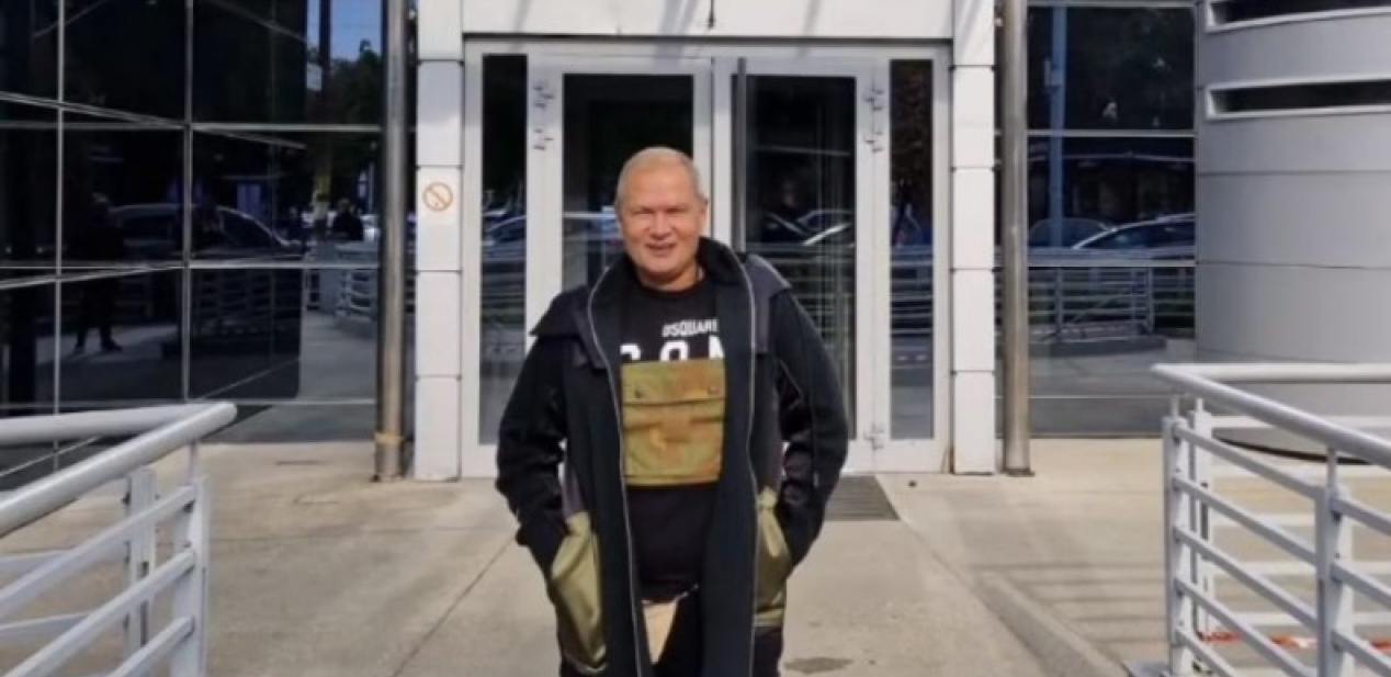 DOSTA JE BILO KU*VI U MOJOJ KUĆI Osman Karić brutalno izvređao Jovanu Ljubisavljević, haos u najavi