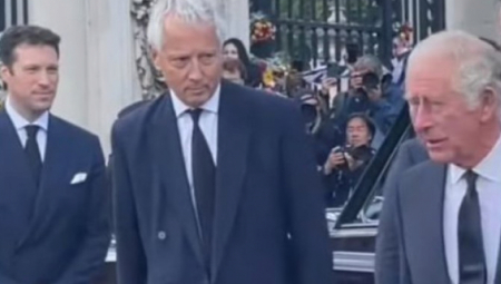 SNIMAK TELOHRANITELJA KRALJA ČARLSA UZBURKAO JAVNOST Svi gledaju ovu jednu stvar, oglasio se ekspert za bezbednost! (VIDEO)