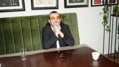 PLAŠIM SE NUKLEARNOG RATA!  Aca Lukas za Alo! o ljubavi, karijeri, porodici i situaciji u svetu