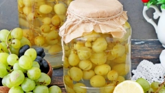 KOMPOT OD GROŽĐA JE NAJTRAŽENIJI RECEPT: Veoma je jednostavna procedura, a ukusna je poslastica zimi