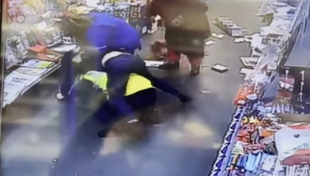 "MA, KOME TI PRETIŠ" Baka od "metar i žilet" patosirala razbojnika, policija stigla na gotovo