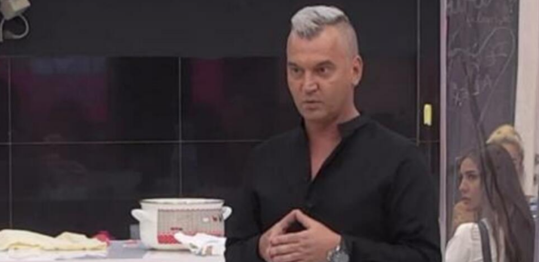 MILAN UNEO INFORMACIJE IZ SPOLJNOG SVETA Voditelj u programu uživo obelodanio sve, zadrugari zanemeli od šoka (VIDEO)