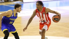 ZVEZDA "NADMUDRILA" SPANULISOV TIM Crveno-beli posle drame do pobede nad Peristerijem
