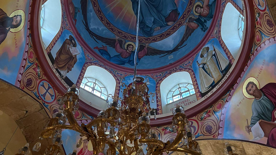 SUTRA JE PRAZNIK VINOGRADARA I ZAŠTITNIK ZANATLIJA Običaji na ovaj dan
