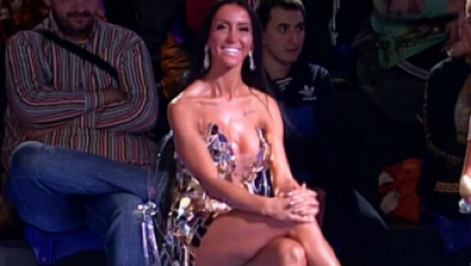 NOVA ZADRUGARKA KOPIJA MAJE MARINKOVIĆ? Svi komentarišu njen izgled, a stajling je identičan (FOTO)