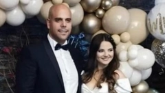 MIŠEL GVOZDENOVIĆ U ZAGRLJAJU SUPRUGE I ĆERKE Njegova objava raznežila je mnoge (FOTO)