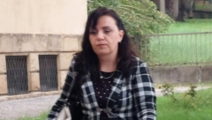 VELJA NEVOLJA JE ISKASAPIO NJENOG MUŽA Goksijeva žena došla u crno - beloj kombinaciji, u čast pokojnom suprugu!