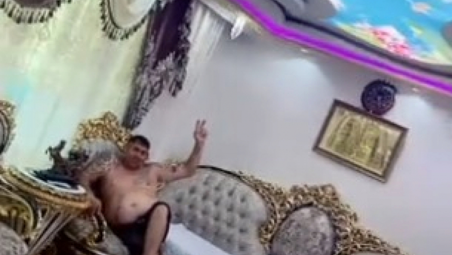 BOLE OČI OD ZLATA I MERMERA Ovakvu "kič" kuću nikada niste videli, vlasnik postao hit na internetu