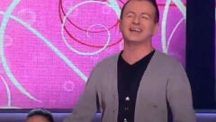 ŽIVI U KOLIBI Ovaj folker je pravi gastarbajter: U Nemačkoj gaji beli luk  (FOTO)