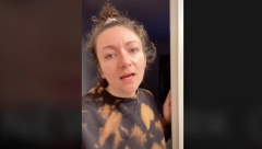 ŽENA DOŽIVELA ŠOK KADA SE SAZNALA ŠTA SE KRIJE IZA OGLEDALA Scena kao iz horor filma, nije mogla ni da sanja da je o ovome reč