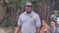 MLADIĆ SA ZANZIBARA OTPEVAO NAŠ ČUVENI HIT Srbi pali u trans kada su ga čuli (VIDEO)