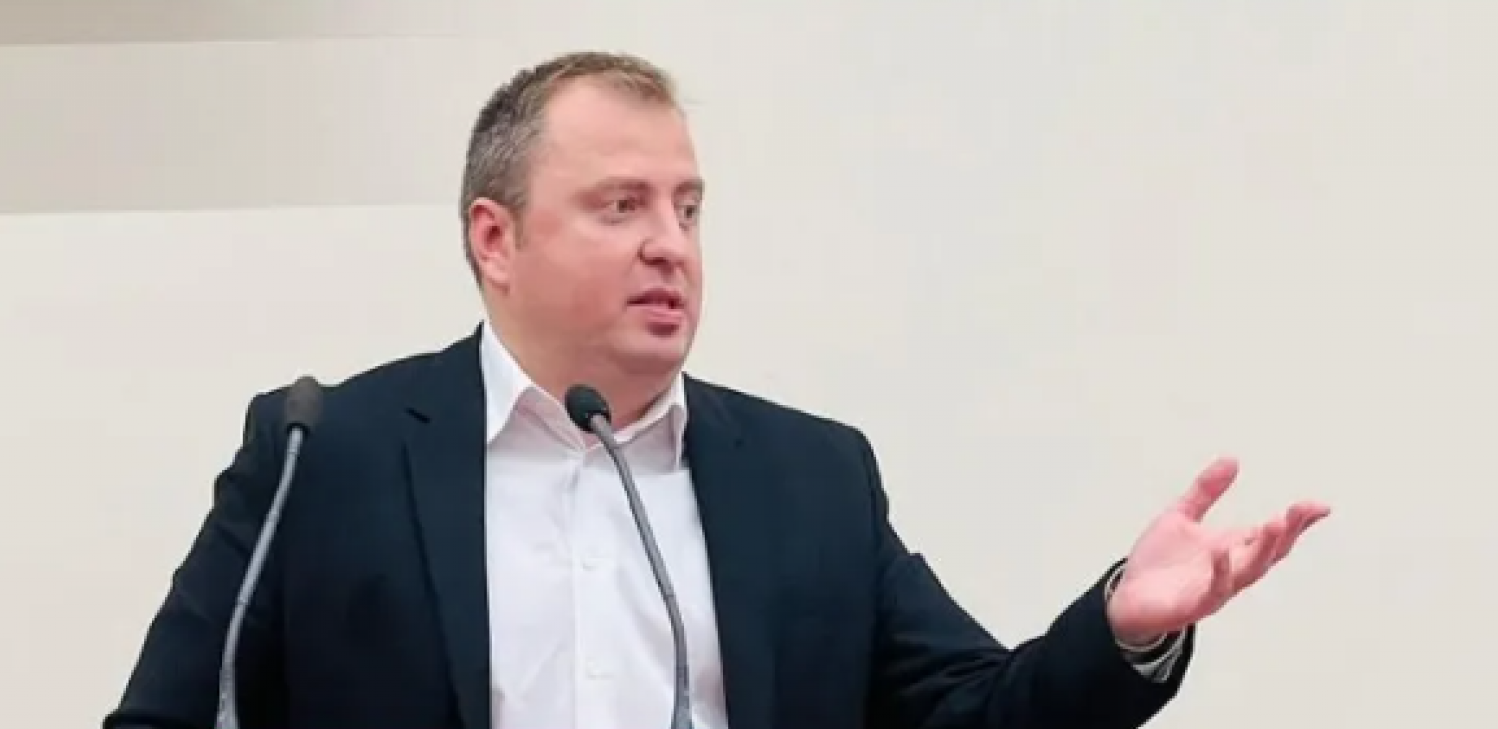 POSLANICI DVERI U SVOJOJ MRŽNJI PREŠLI SVAKU GRANICU! Aleksandar Mirković oštro osudio skandalozno ponašanje opozicije