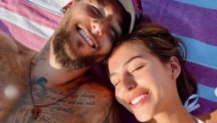 NJEGOVE TETOVAŽE NOSE JAKU SIMBOLIKU Nemanja Gudelj išarao je čitavo telo, a evo kome je posvetio jedan crtež (FOTO)