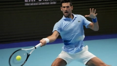 KAKVA PODRŠKA Poznati fudbaler, a sada trener, bodri Novaka u Tel Avivu (VIDEO)