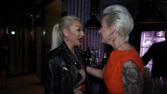 POZNATI SE SINOĆ SJATILI NA OVOM MESTU Dušica Jakovljević i Sandra Rešić nikad prisnije, evo kako su se pozdravile, a onda su uradile ovo (FOTO)