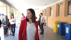 ŽENA ZBOG KOJE SE TRESE REŽIM U BANJALUCI Jelena Trivić se pojavila sa suprugom, a jedan detalj na njoj govori više od reči (FOTO)