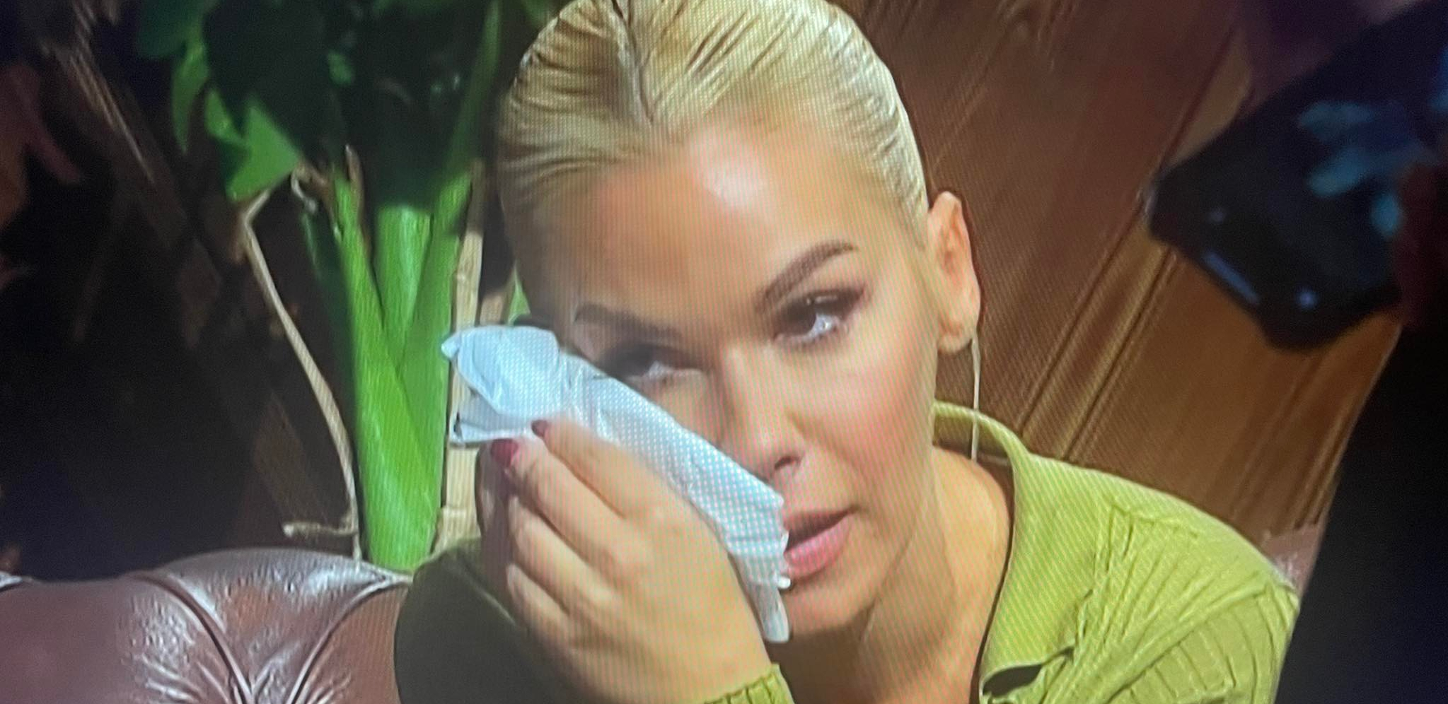 ONE SU TRPELE BRUTALNO NASILJE Pevačice tragedija podsetila na maltretiranje koje su preživljavale u školi i braku!