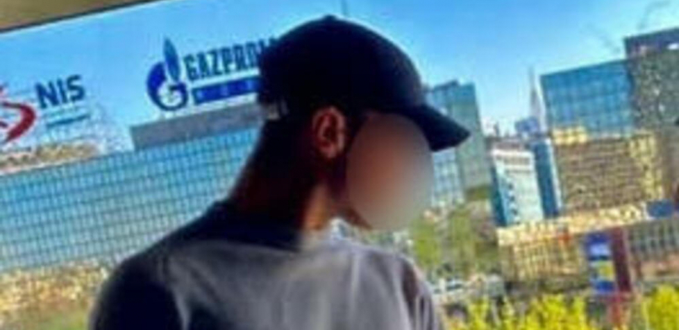 DANAS VOZI SE BMW, SUTRA ČEKA TE CZ Odbegli makro terao maloletnicu (16) na prostituciju, a sada se oglasio na Instagramu! (FOTO)