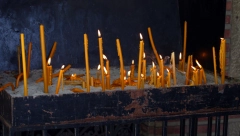 DANAS SU MIHOLJSKE ZADUŠNICE Evo šta je potrebno da se ponese na groblje, a šta u crkvu