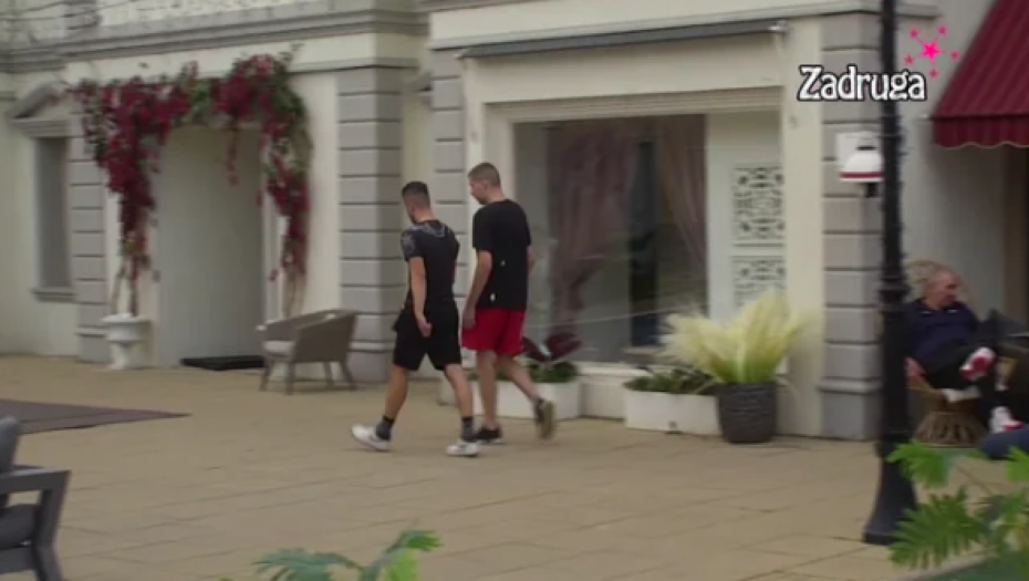 KAD ZAVRŠIŠ DOĐI, MOŽEŠ ŠTA HOĆEŠ Broks otkrio Rodniju šta mu je Sandra rekla, skandal