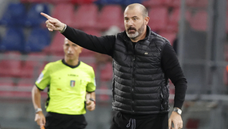 DEKI STANKOVIĆ PODNEO OSTAVKU Sampdorija sve više tone, izbio haos posle ubedljivog poraza