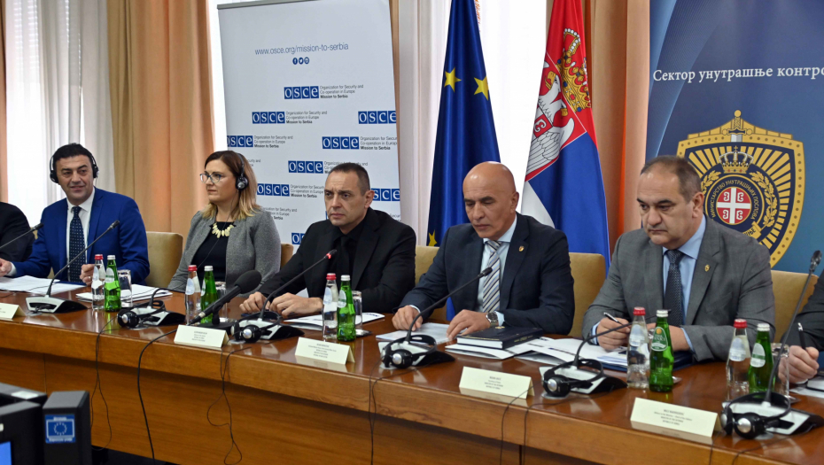 VULIN NA REGIONALNOJ KONFERENCIJI "Izgradnja kapaciteta policije za sprečavanje slučajeva korupcije na graničnim prelazima" (FOTO)