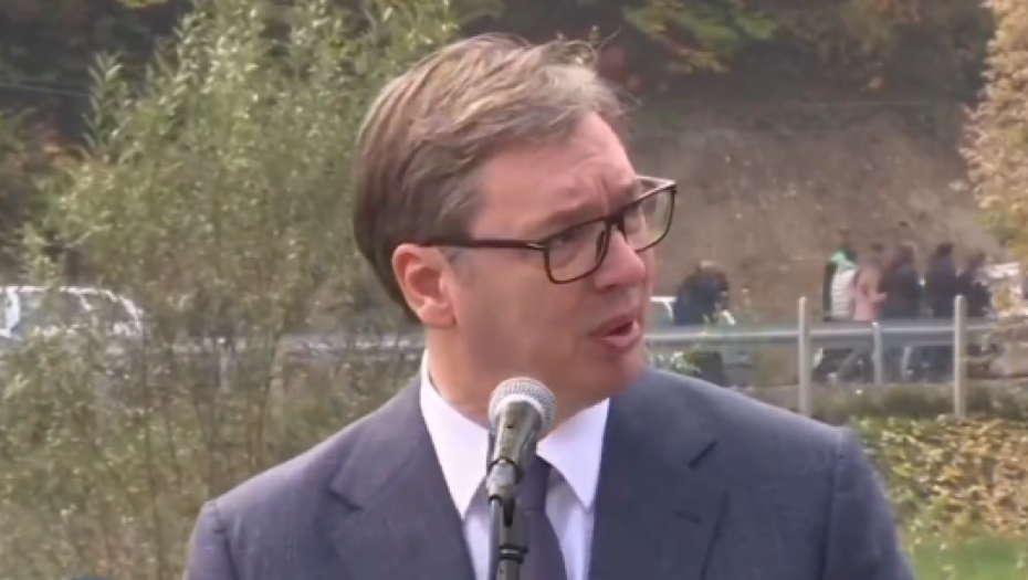 VUČIĆ SA PREDSTAVNIKOM KIA Pregovori o unapređenju saradnje