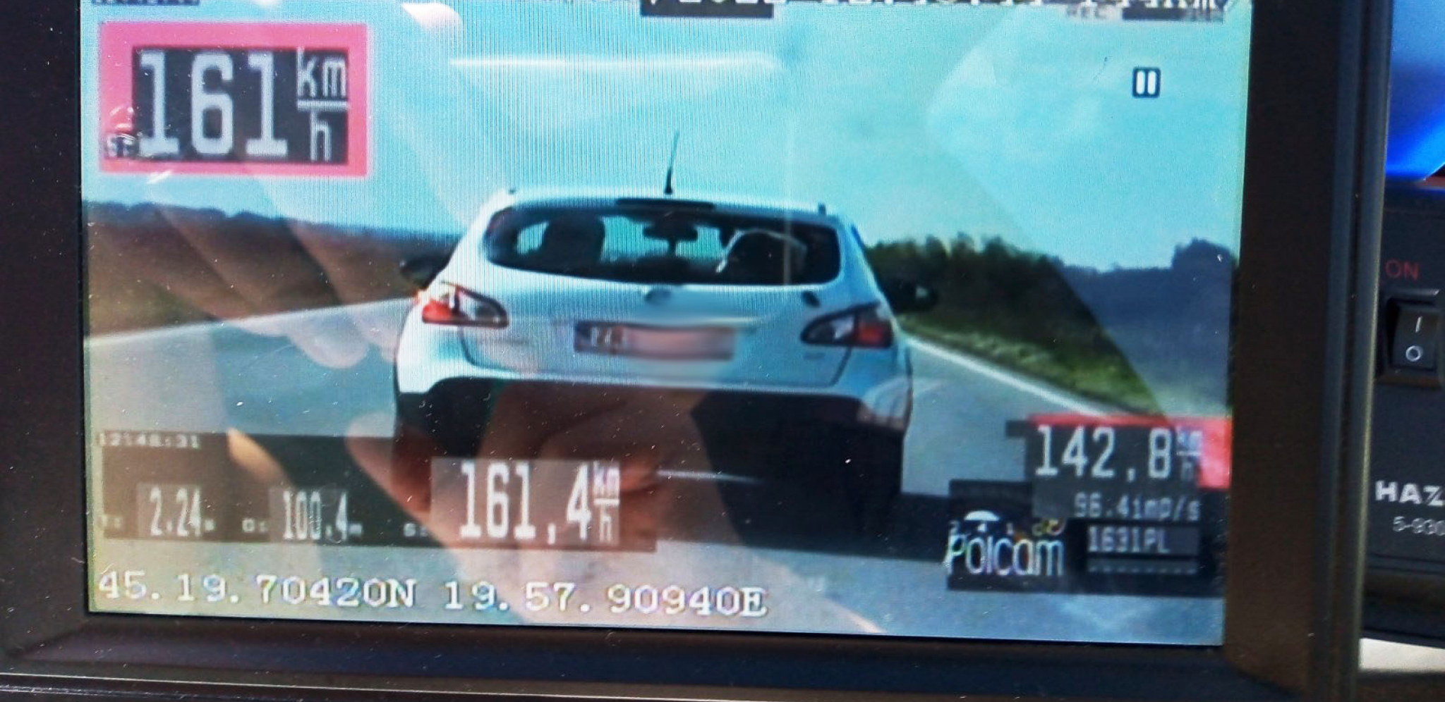 VOZIO 203 KILOMETRA NA SAT Kod Užica zaustavljen pomahnitali vozač
