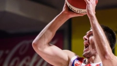 ZVEZDIN CENTAR DAO IZJAVU Petrušev sa advokatom bio 45 minuta u policiji