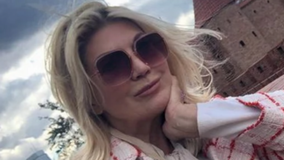 BIO JE U PARALELNOJ VEZI: Voditeljku dečko ostavio i oženio se drugom, progovorila o bolnom periodu!