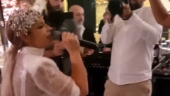 ZAVIRITE NA GALA SLAVLJE VANJE MIJATOVIĆ Mlada se presvukla i latila mikrofona, a kada je stigla torta svi su zanemeli (VIDEO)