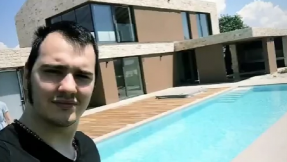 NAŠ POGLED I RAJ! Aleksa Balašević pokazao vilu od 400.000 evra, sve pršti od luksuza (FOTO)
