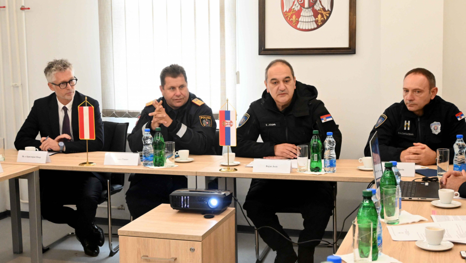 SEKRETAR MUP SRBIJE SA DELEGACIJOM AUSTRIJE Razmotreni modaliteti pomoći MUP Srbije u borbi protiv iregularnih migracija