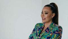 CECA USNIMLJENA U NIKAD VRELIJEM IZDANJU Minić doveo muškarce do ludila, a duboko poprsje zapalilo Internet! (FOTO)