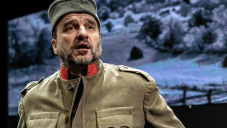 NENADU JEZDIĆU ZABRANJEN ULAZAK NA KiM Rampa za ekipu predstave "Knjiga o Milutinu"